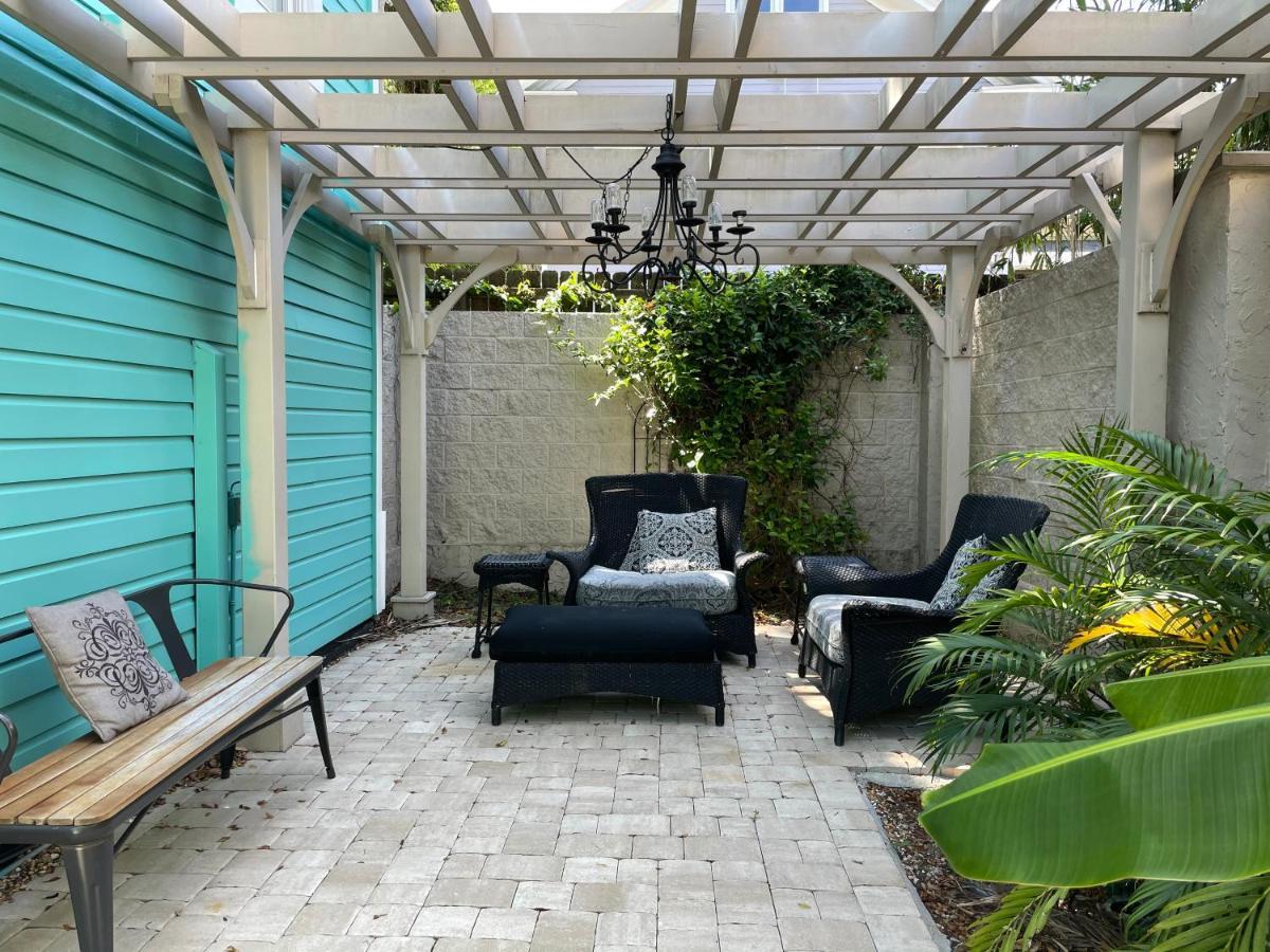 Peace & Plenty Downtown St Augustine-adults Only