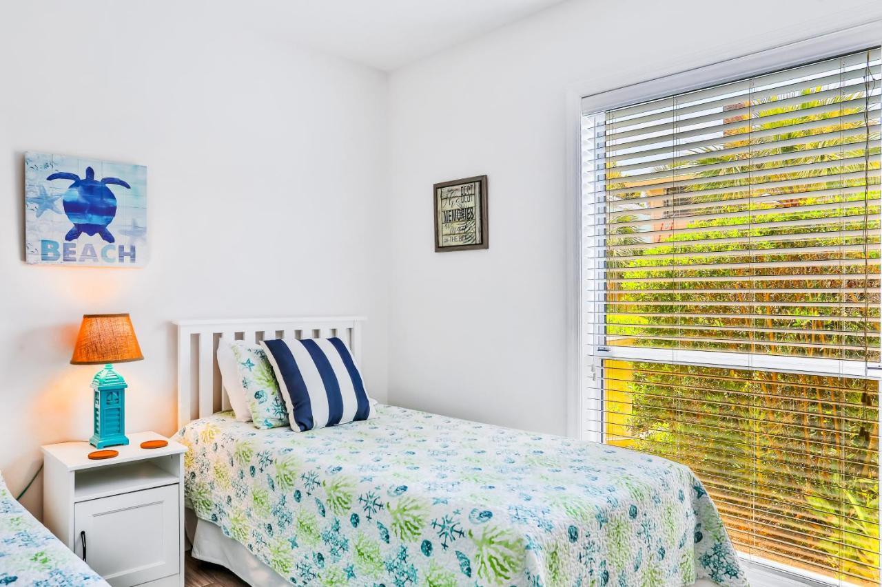St Augustine Beach Hideaways