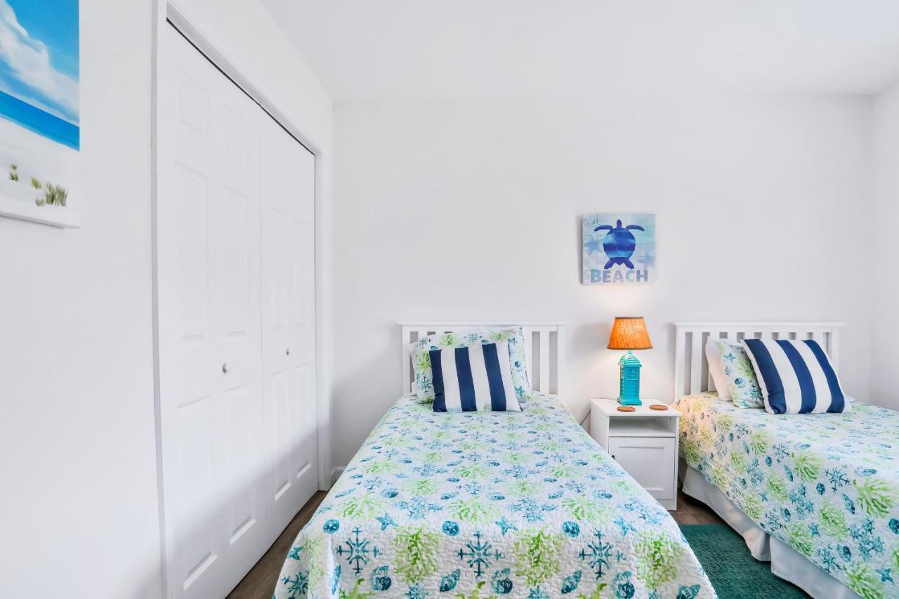 St Augustine Beach Hideaways