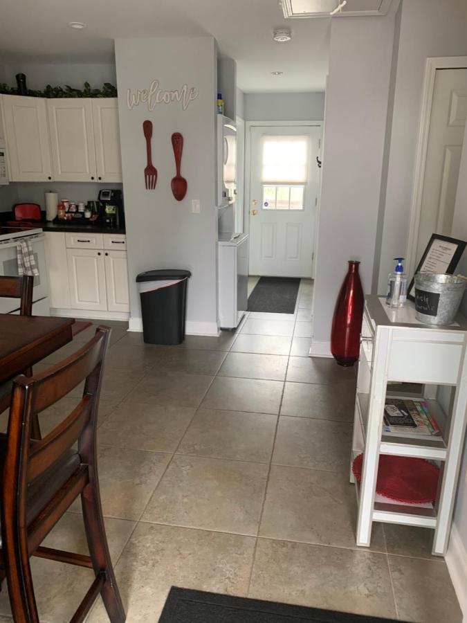 Peaceful Getaway For Two In Lincolnville/quiet Area/2.3 Miles To Beach Holiday home *