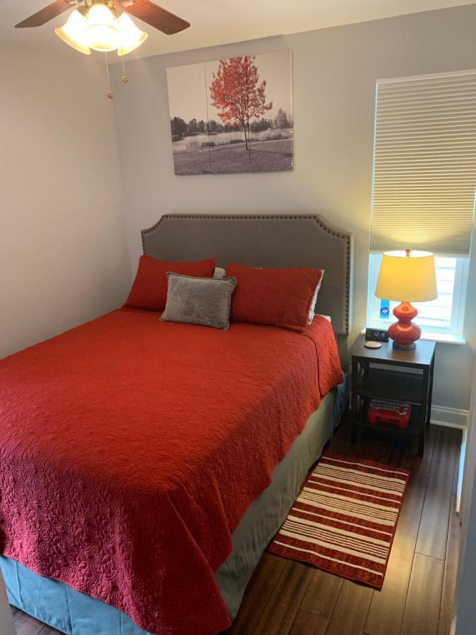 Peaceful Getaway For Two In Lincolnville/quiet Area/2.3 Miles To Beach St. Augustine