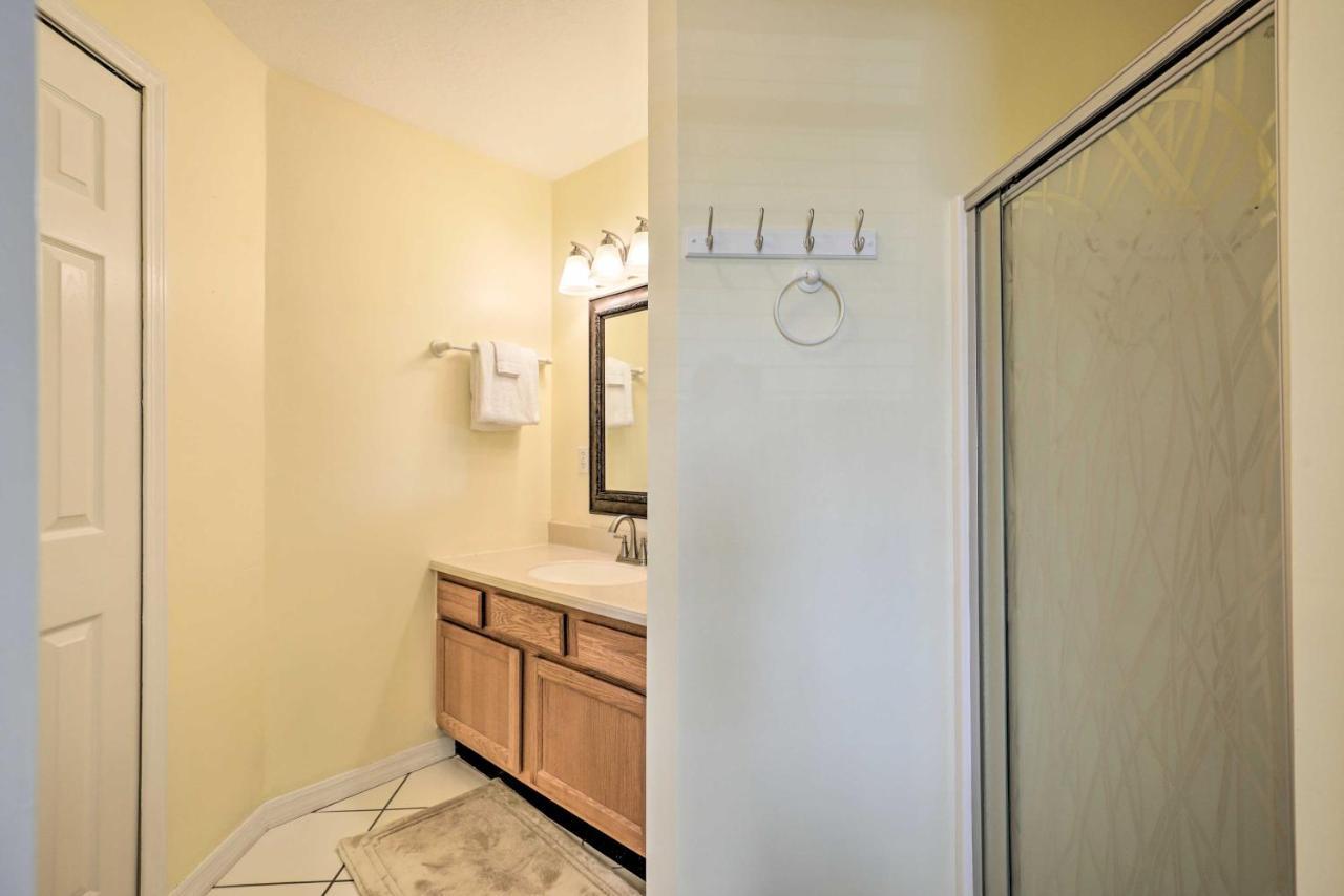 St Augustine With Pool Access, Walk To Beach!