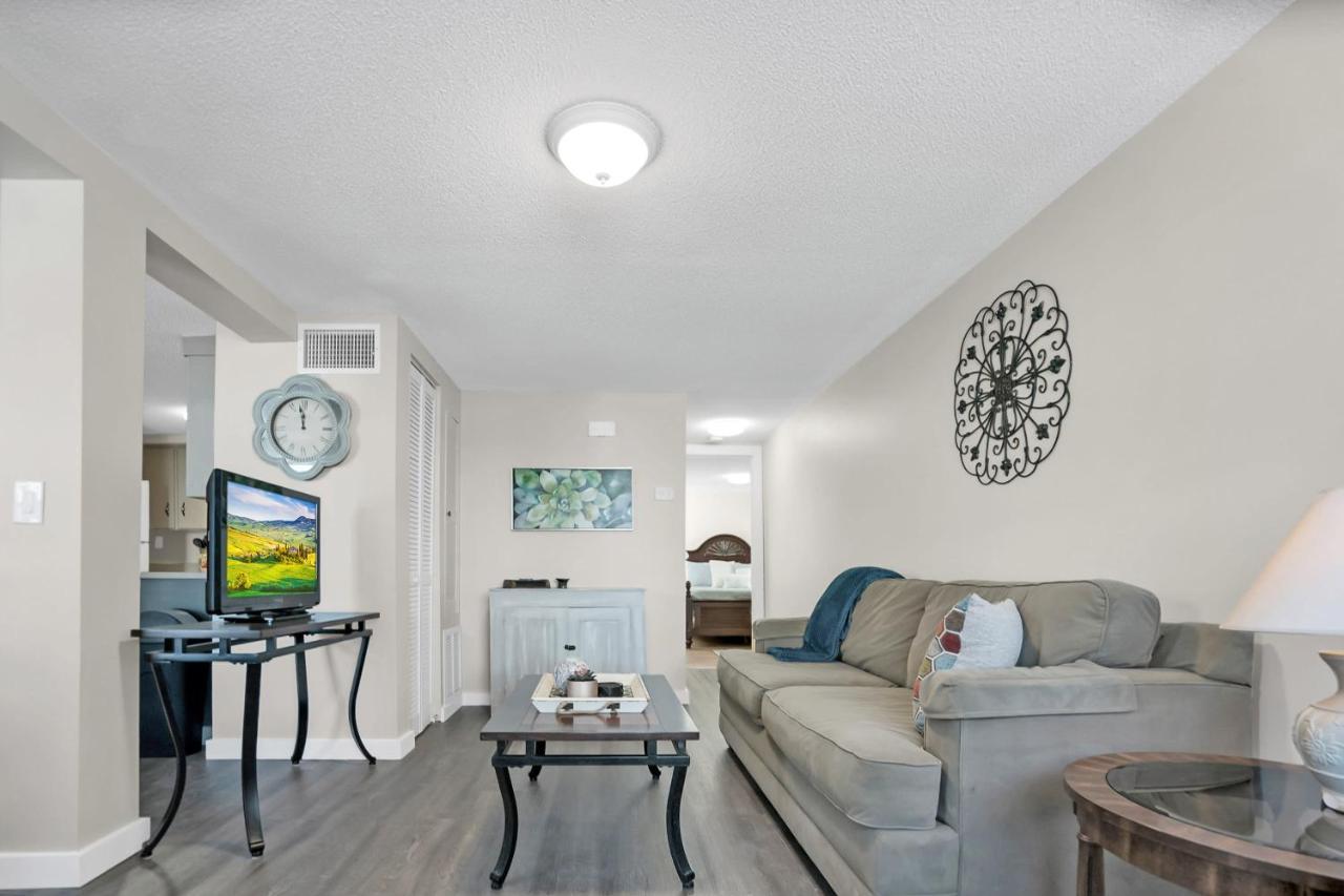 Uptown Lovebird Nest, Minutes To Vilano Beach And Downtown! Apartamento *