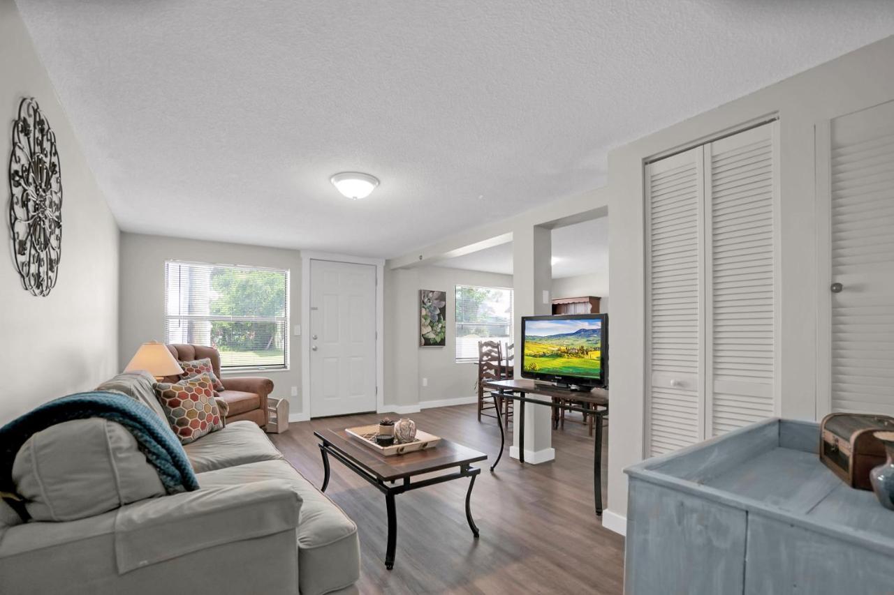 Apartamento Uptown Lovebird Nest, Minutes To Vilano Beach And Downtown!