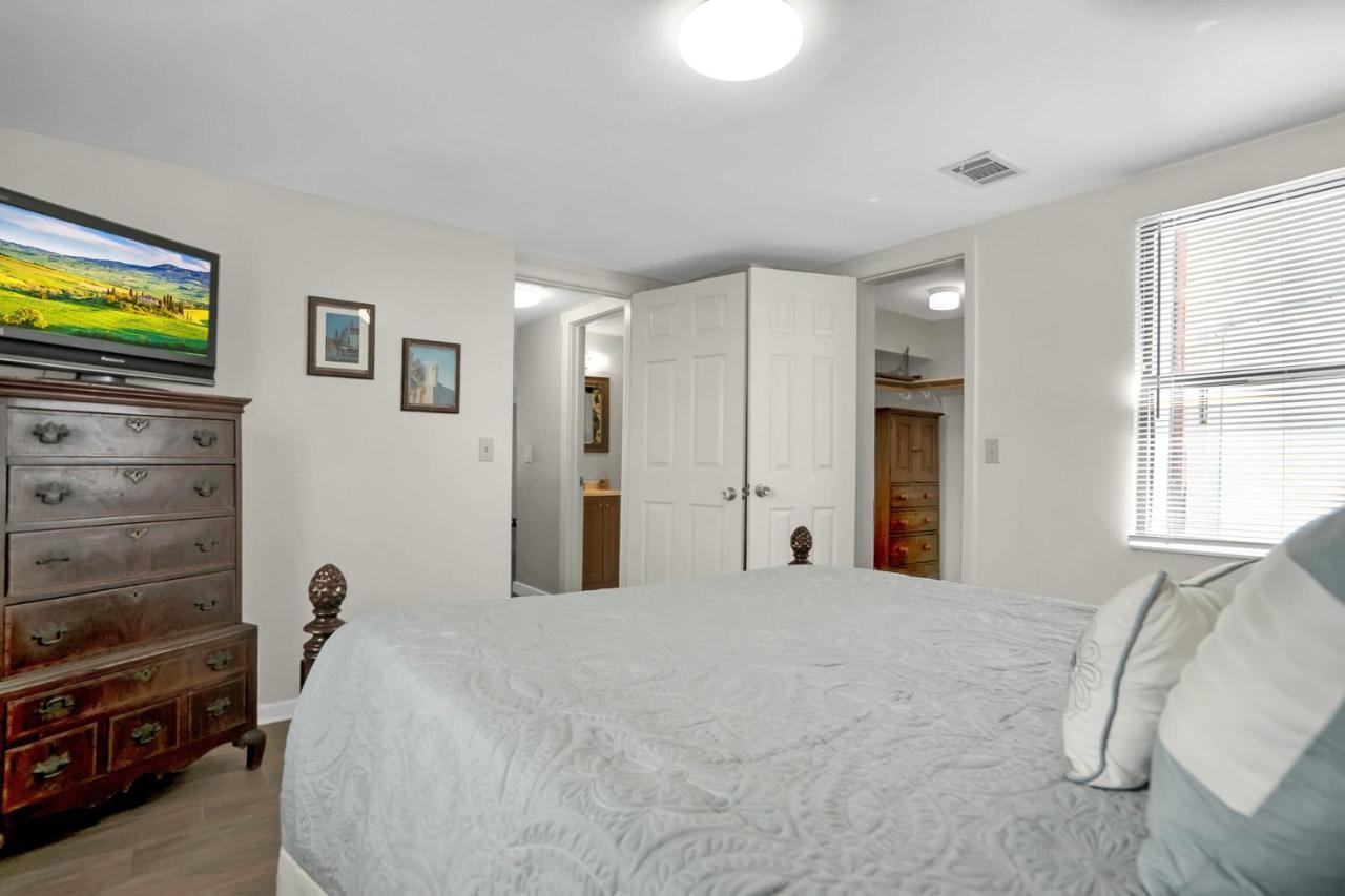 Uptown Lovebird Nest, Minutes To Vilano Beach And Downtown! *