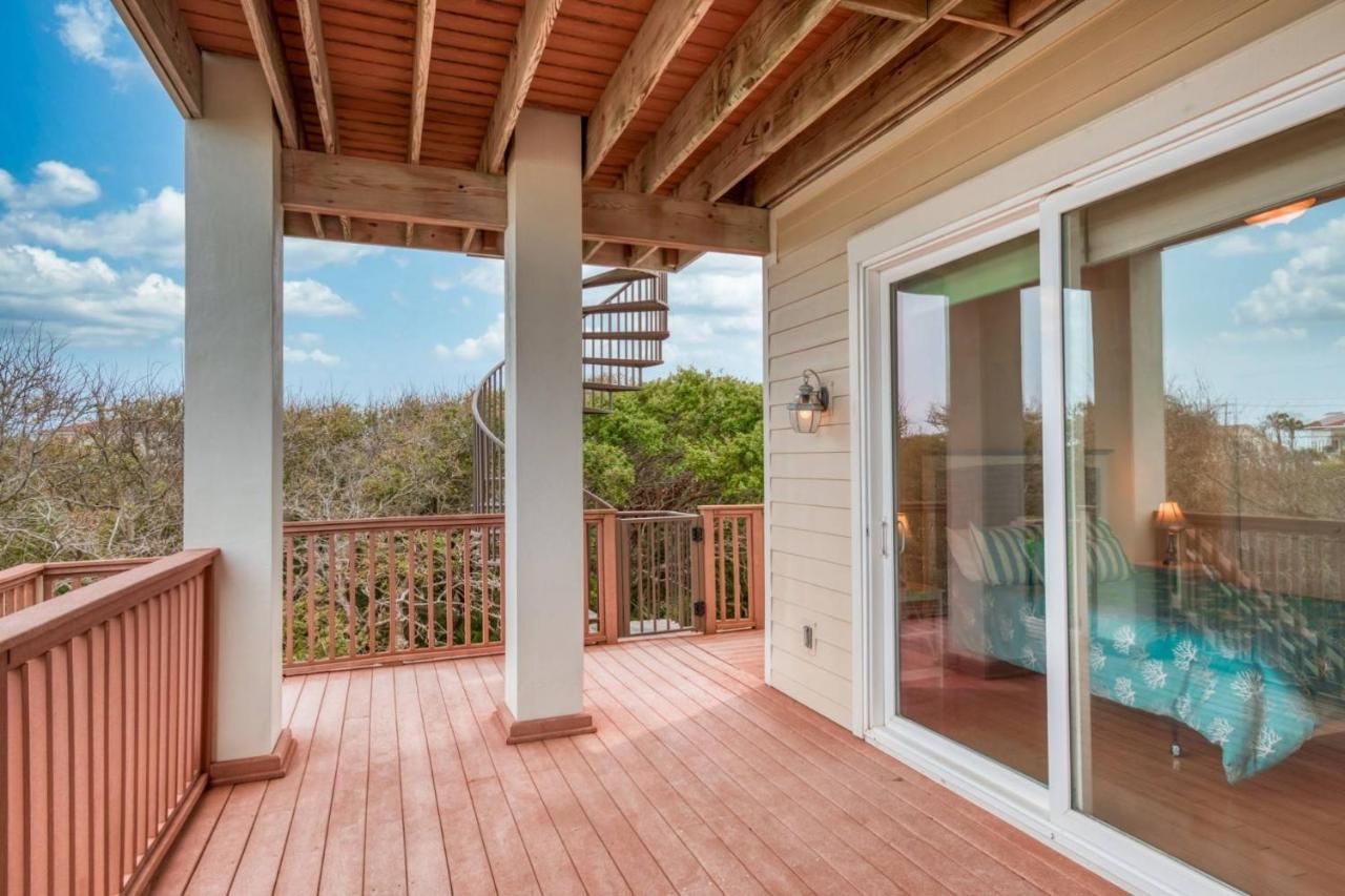 Tucker Hideaway At Seagate Holiday home *