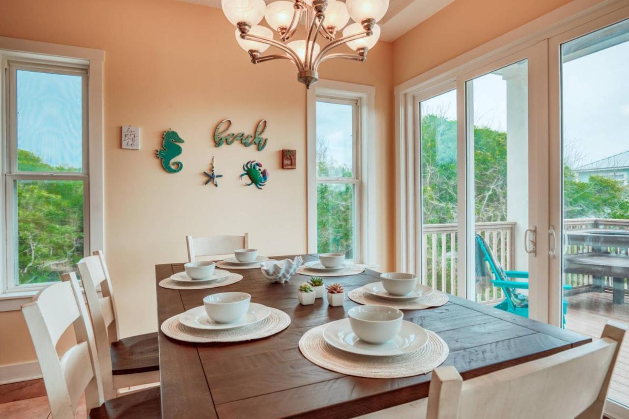 Tucker Hideaway At Seagate *