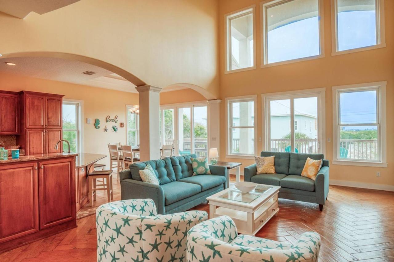 Tucker Hideaway At Seagate