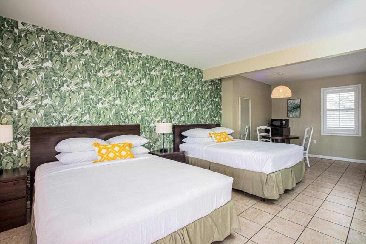 The Local - Motel