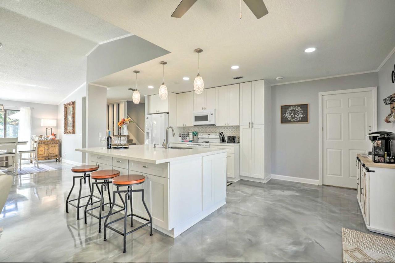 Holiday home An Acre Paradise With Hot Tub In St Augustine *