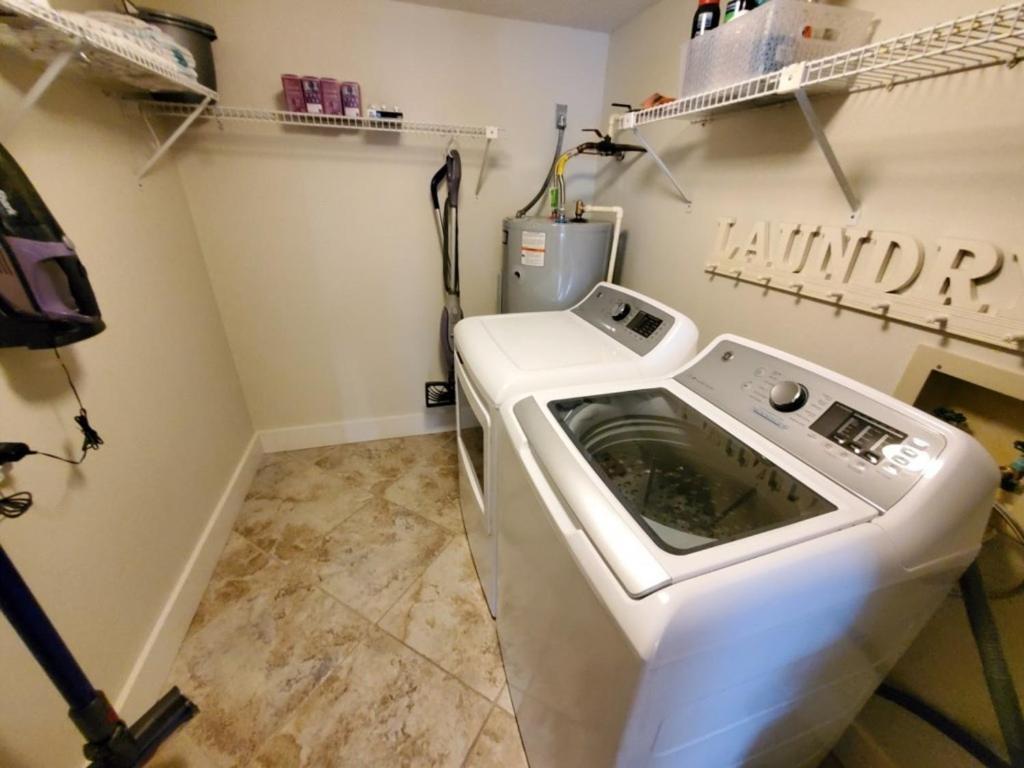Apartment Dollar 101 *
