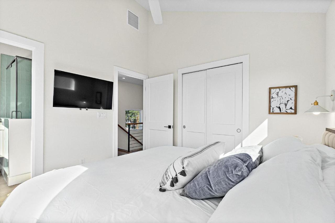 192 Riberia - Downtown Waterfront Luxury