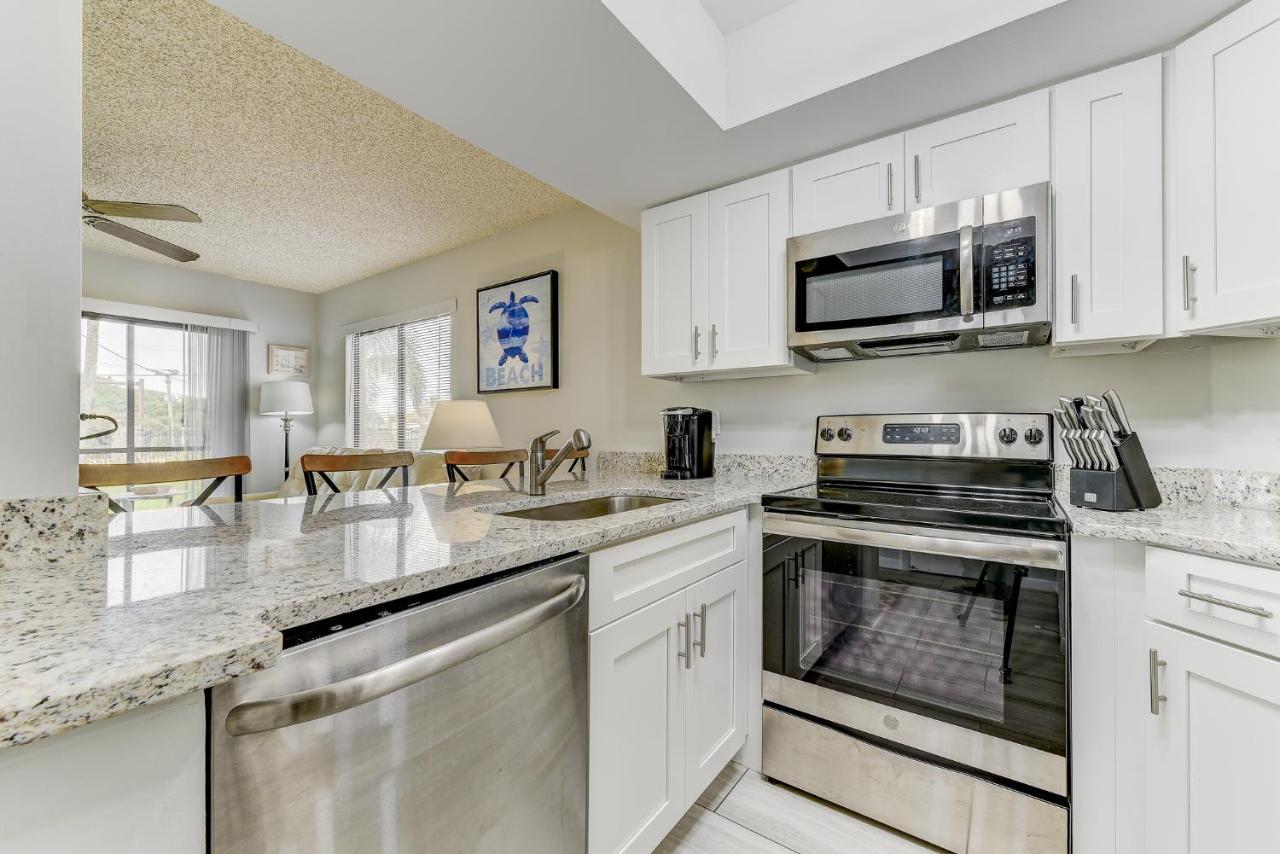 Ocean Village Club B14, 1 Bedroom Ground Floor Lanai, Sleeps 4, Wifi