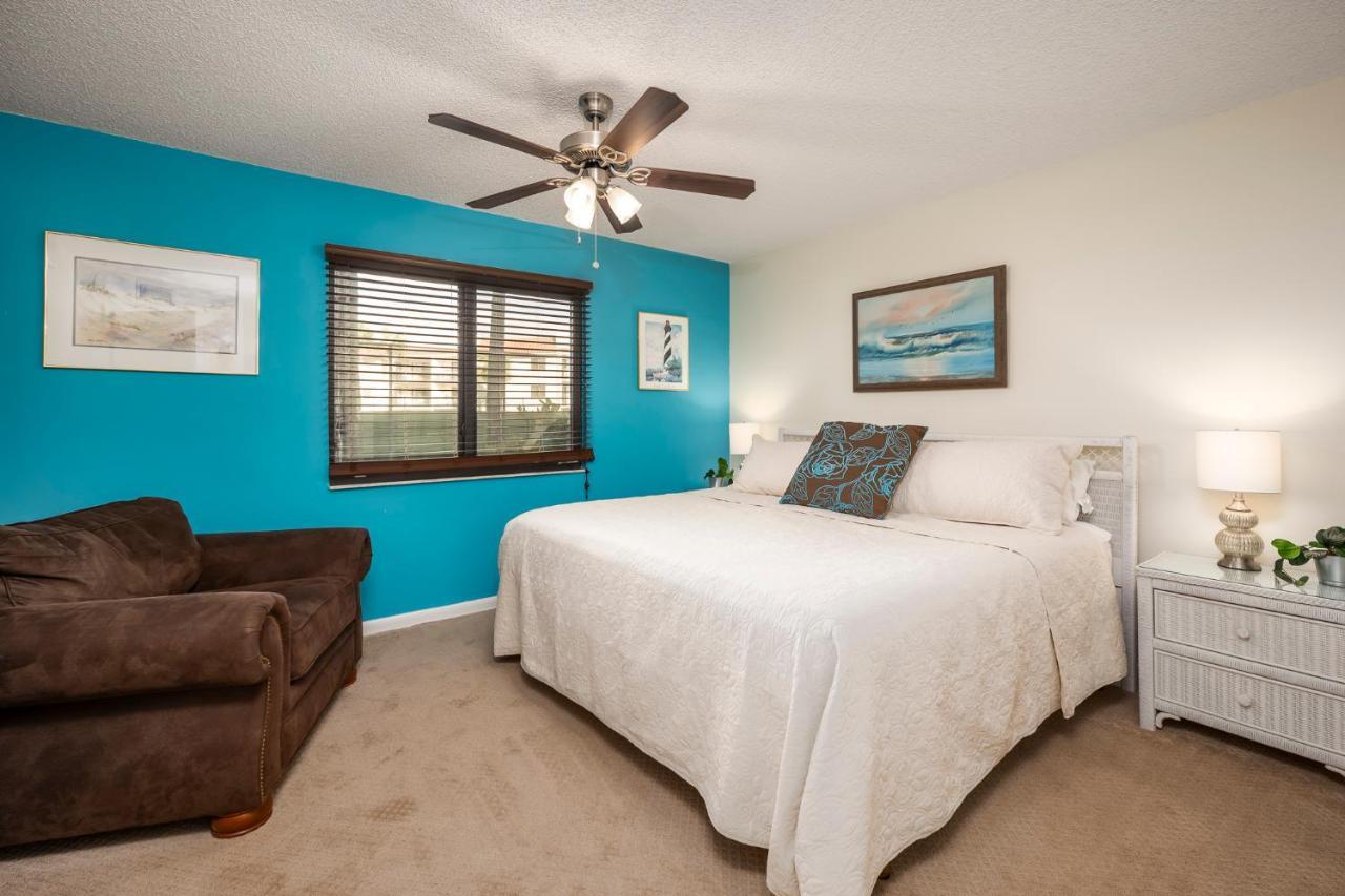 Ocean Village Club E15 Apartment *