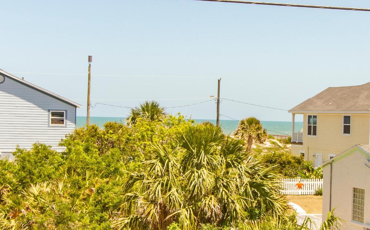 Averys Ocean Breeze B Holiday home *