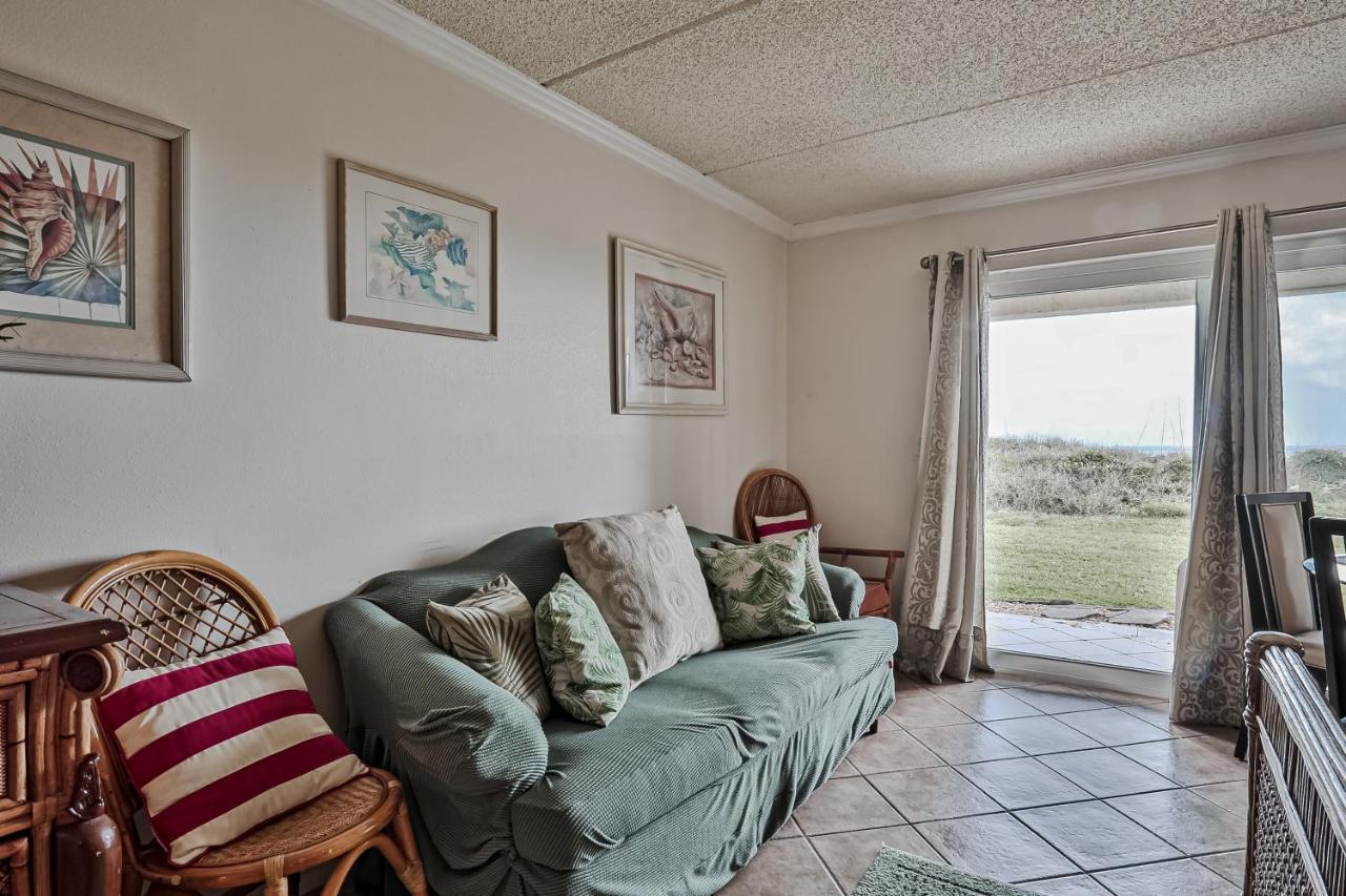 Holiday home Four Winds Oceanfront *