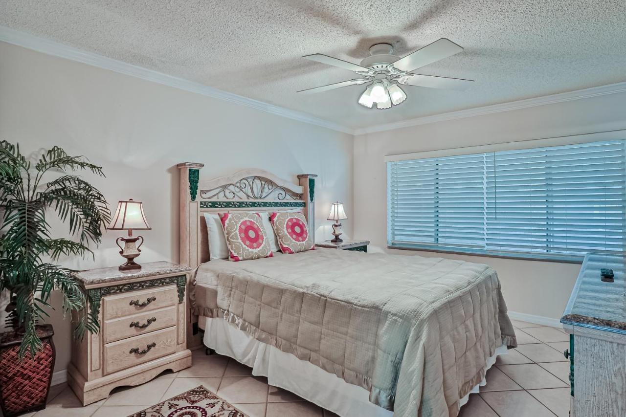 Four Winds Oceanfront Holiday home