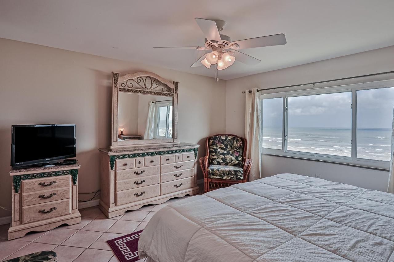 Four Winds Oceanfront Holiday home *