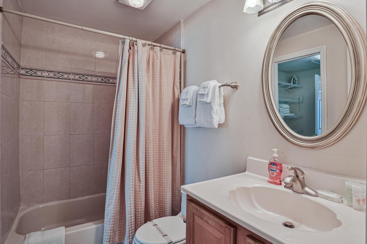 Four Winds Oceanfront Holiday home *