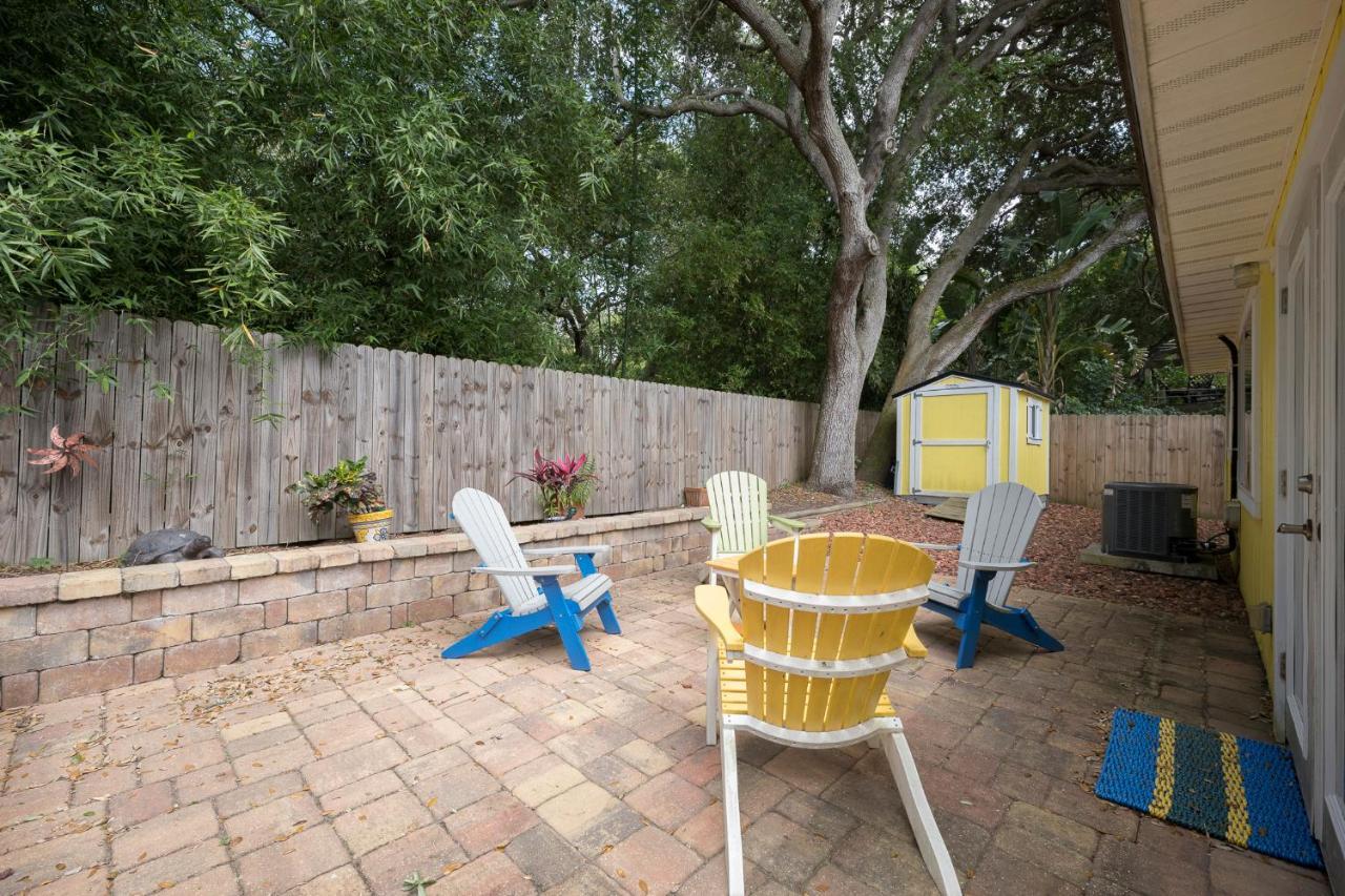 Sun Kissed Cottage, 3 Bedrooms, Sleeps 7, Walk To Ocean St. Augustine
