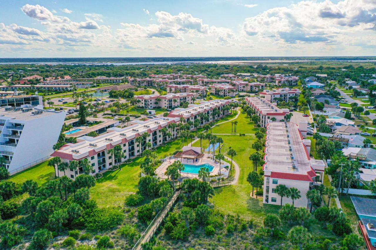 Paradise At The Apartment