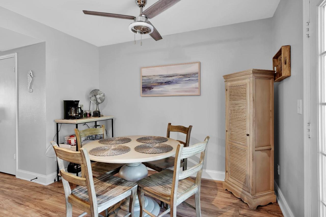 Cozy 2-bedroom Townhouse Close To Crescent Beach Casa de férias *