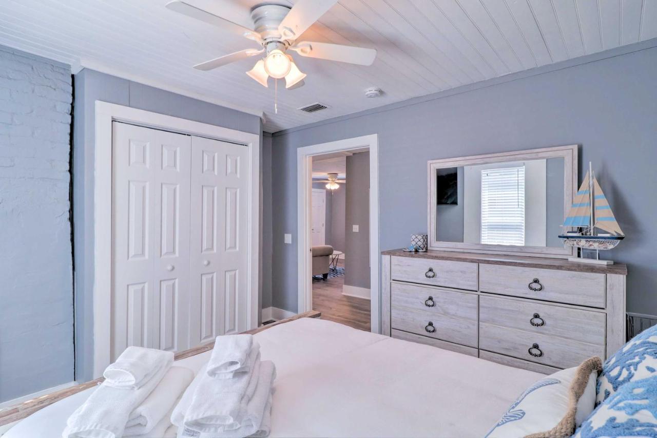 Apt With Balcony, Walk To Historic District! Apartment St. Augustine