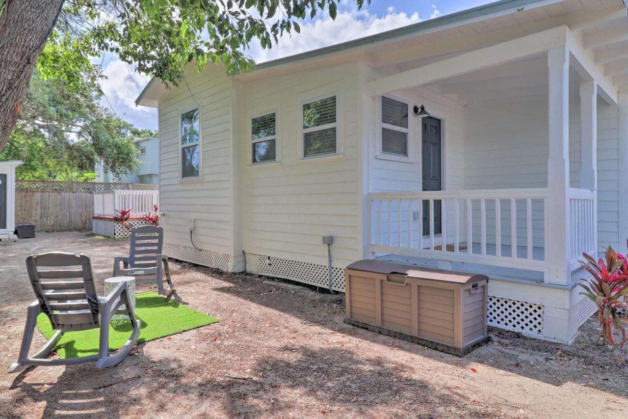 Apartment Apt With Balcony, Walk To Historic District!