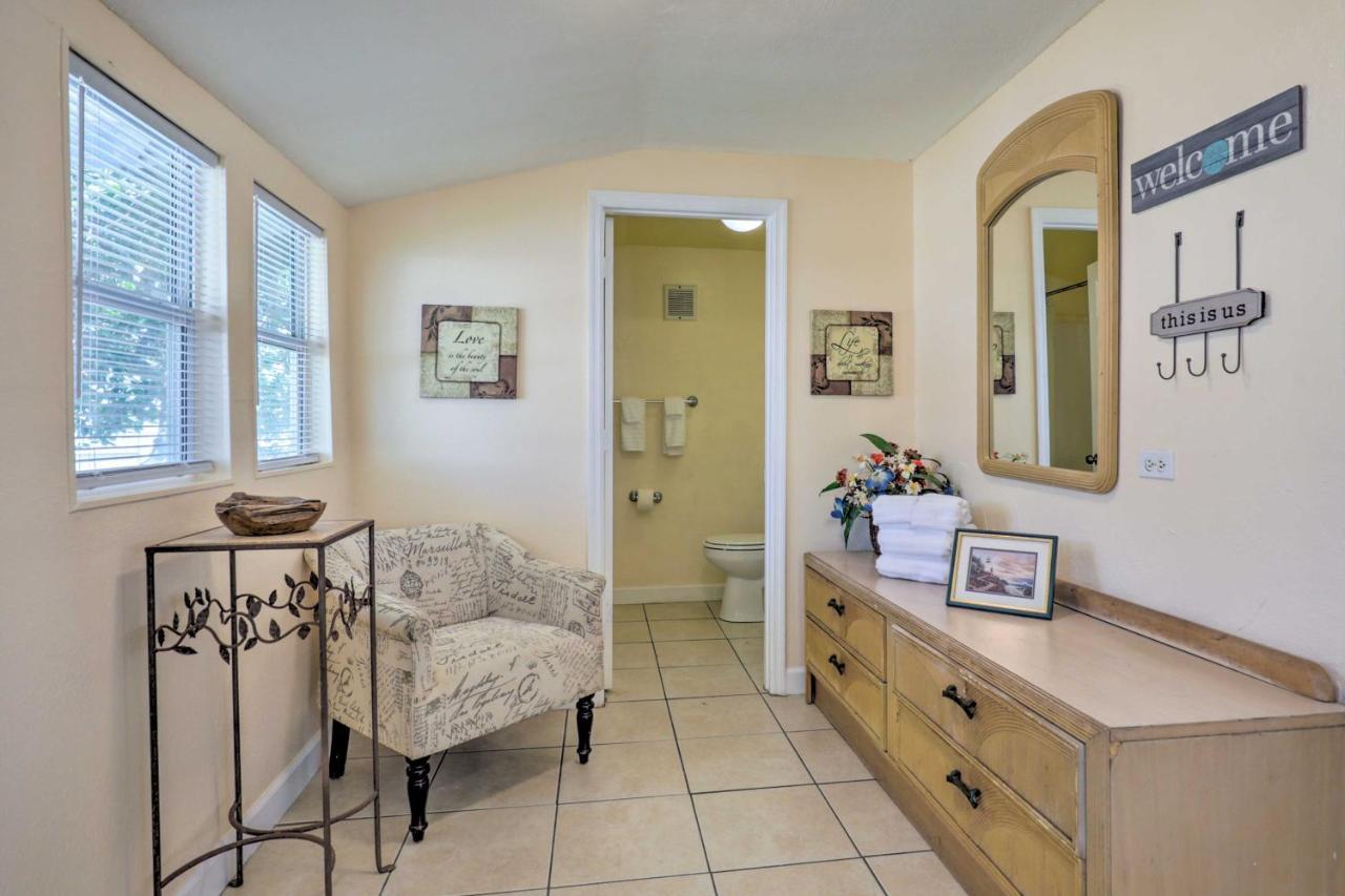 Surfside Oceanfront With Access!