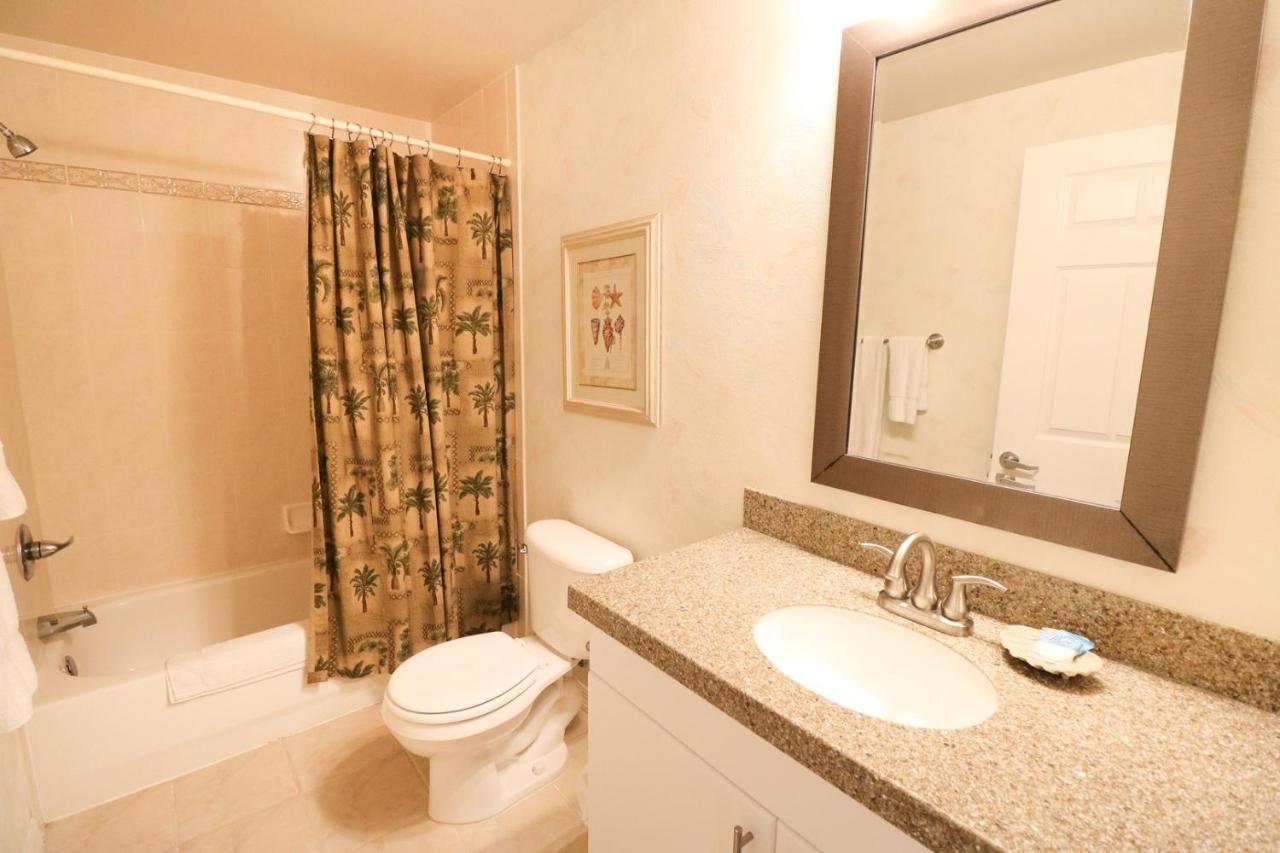 Ocean Village Club F33