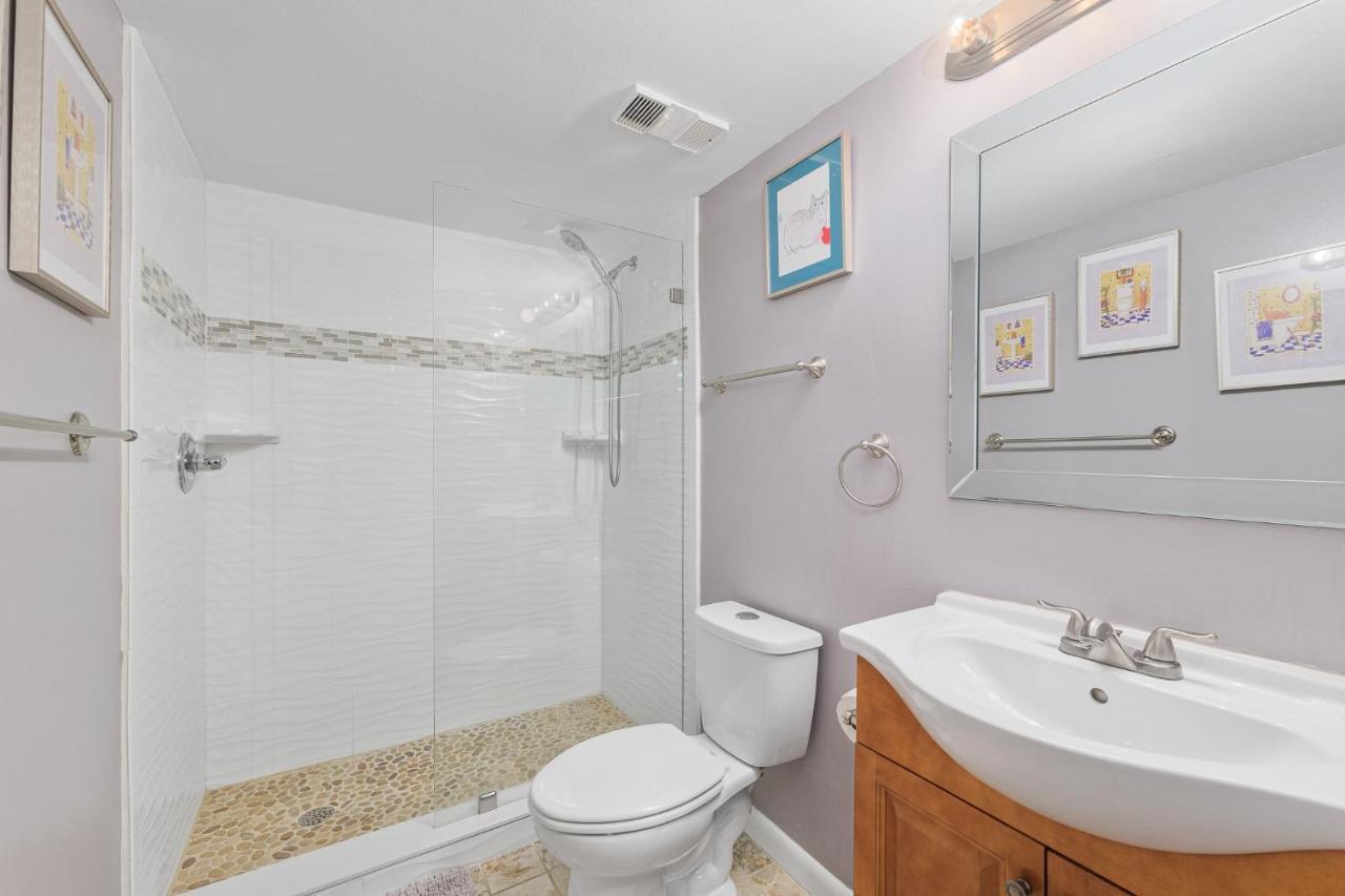 Ocean Village Club K12 *