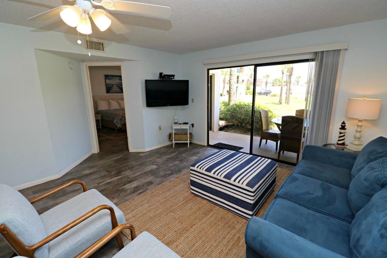 Ocean Village Club P18