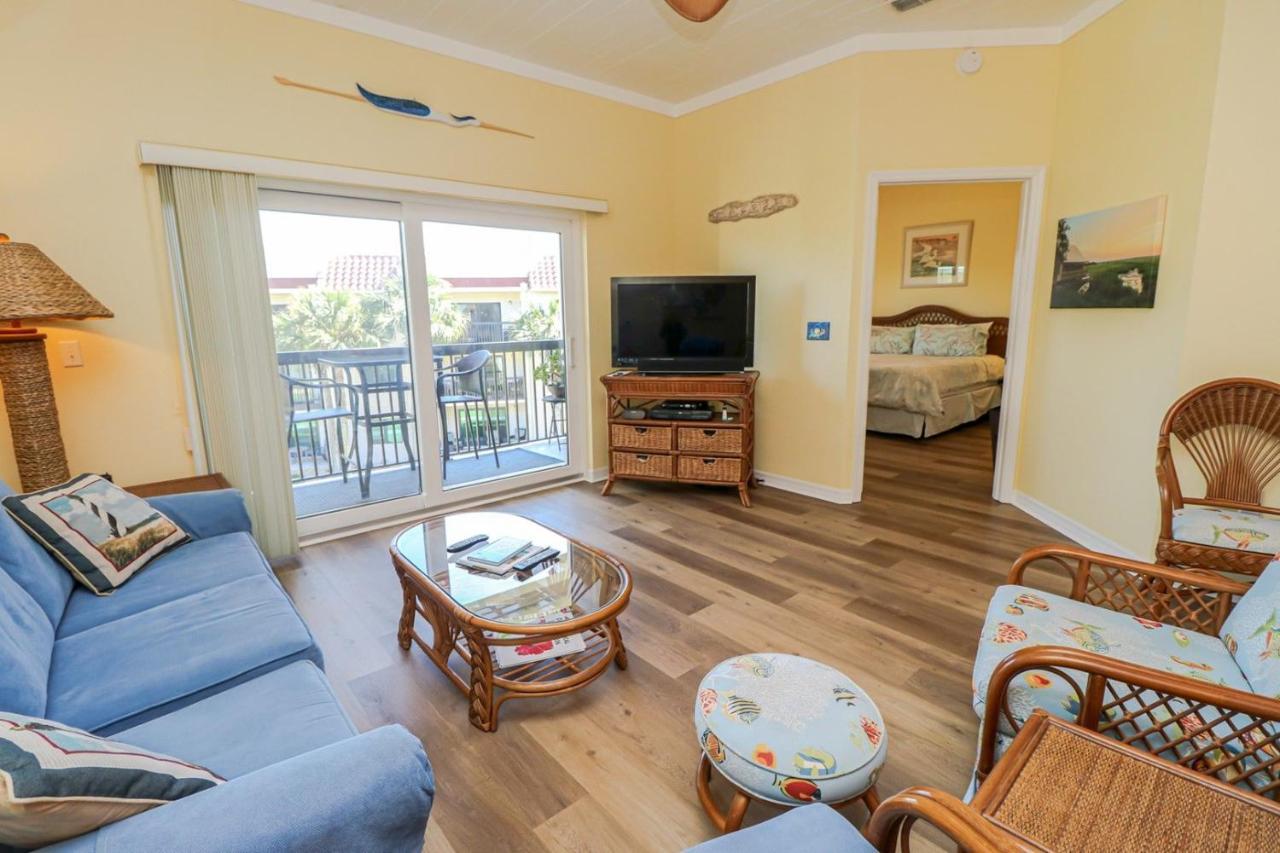 Holiday home Ocean Village Club R35