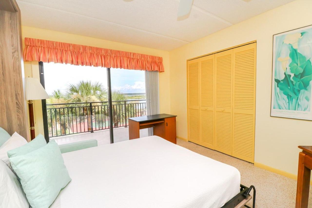 Holiday home Windjammer 212 *