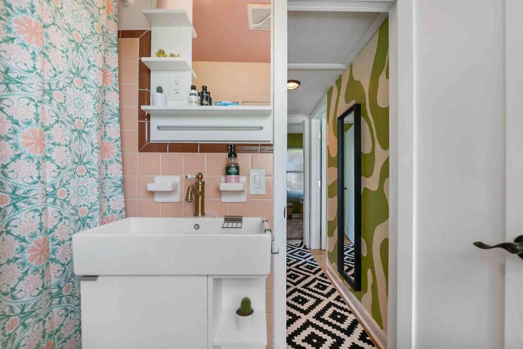 The Madonna Bungalow Villa