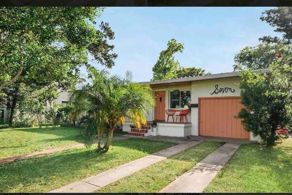 The Madonna Bungalow * St. Augustine