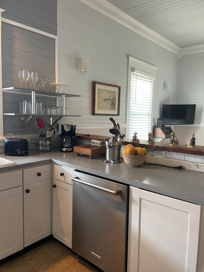 150 Year Old Restored Lincolnville Guest house