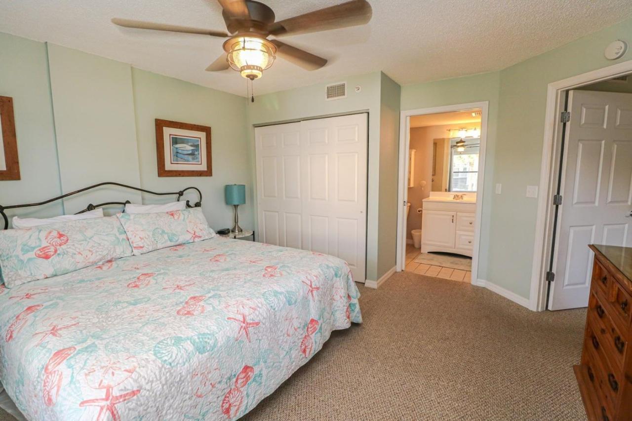 Ocean Village Club R22