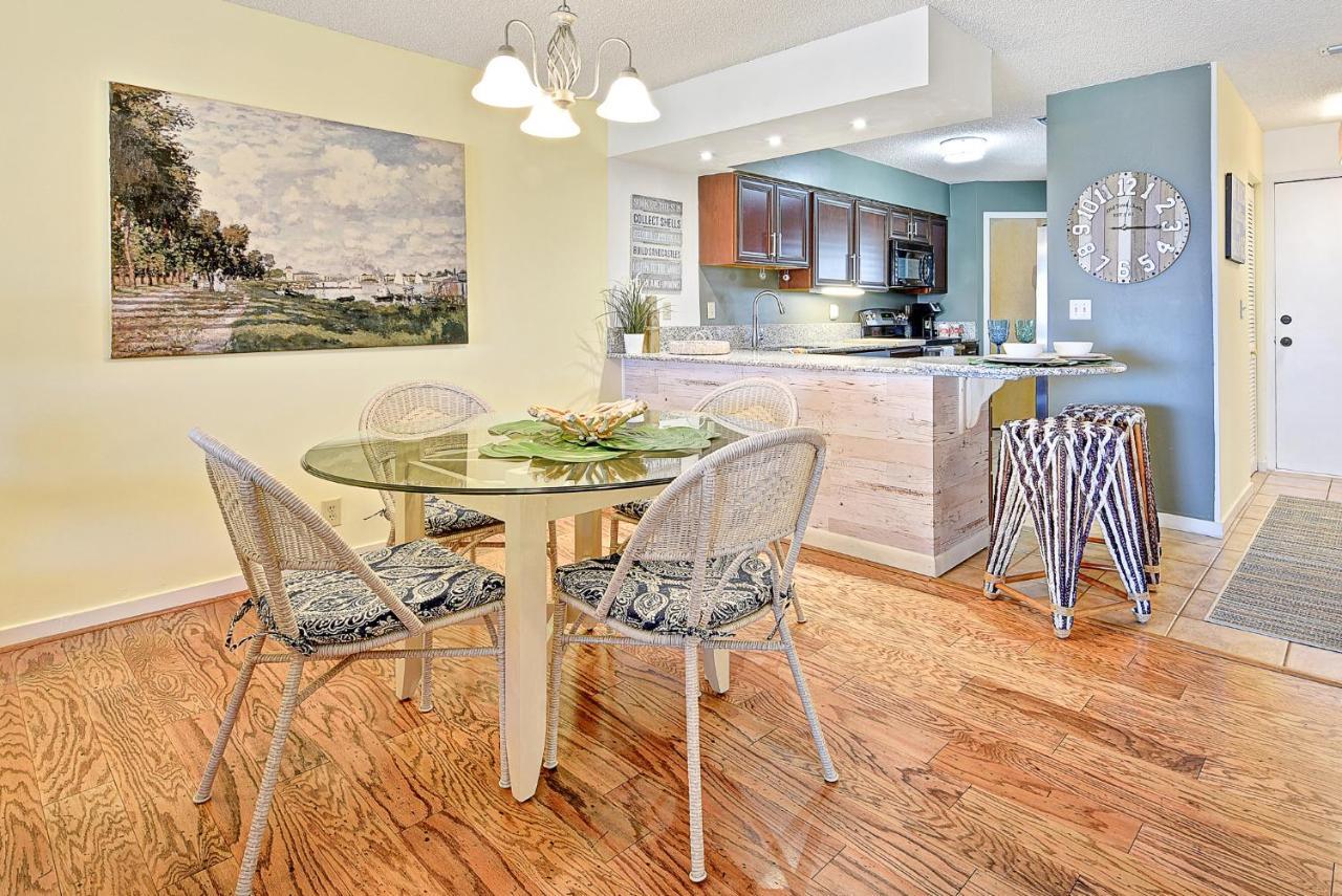 Apartment Hibiscus 303 D St. Augustine