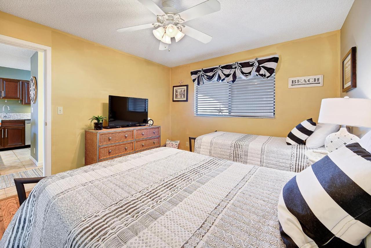Apartment Hibiscus 303 D