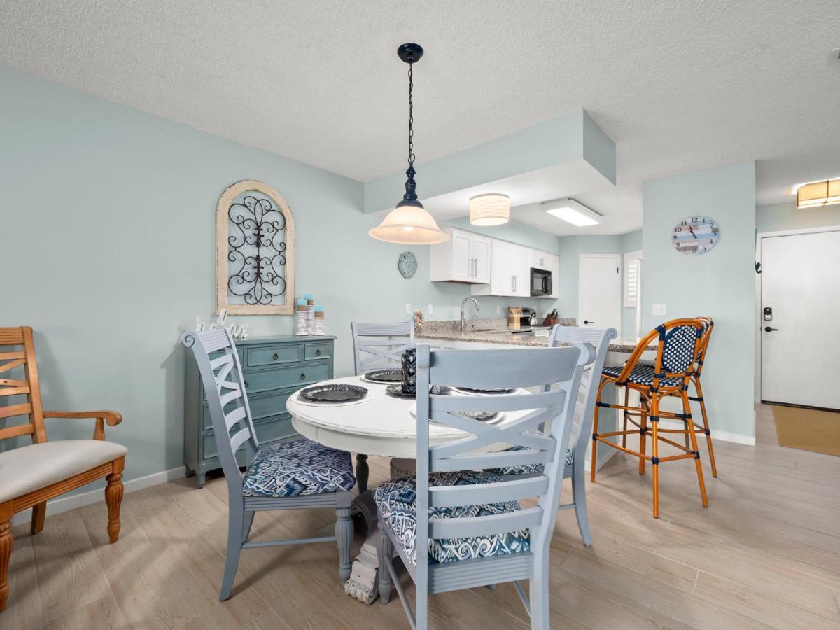 Apartment Hibiscus 103 D *