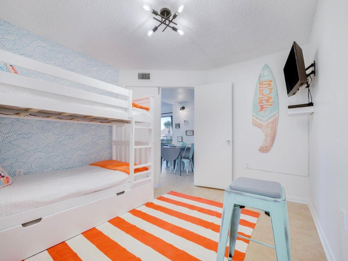 Ocean Village Club D12 *