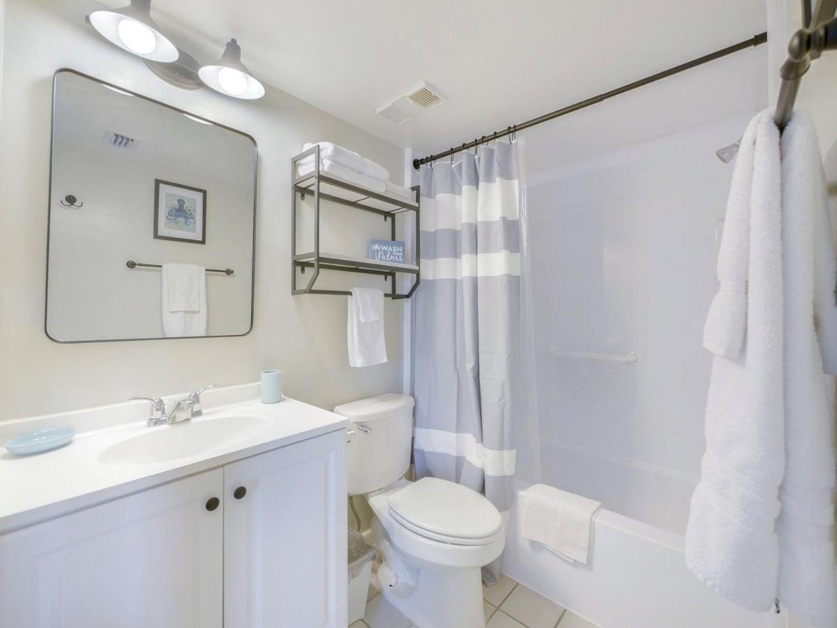 Ocean Village Club D12 *