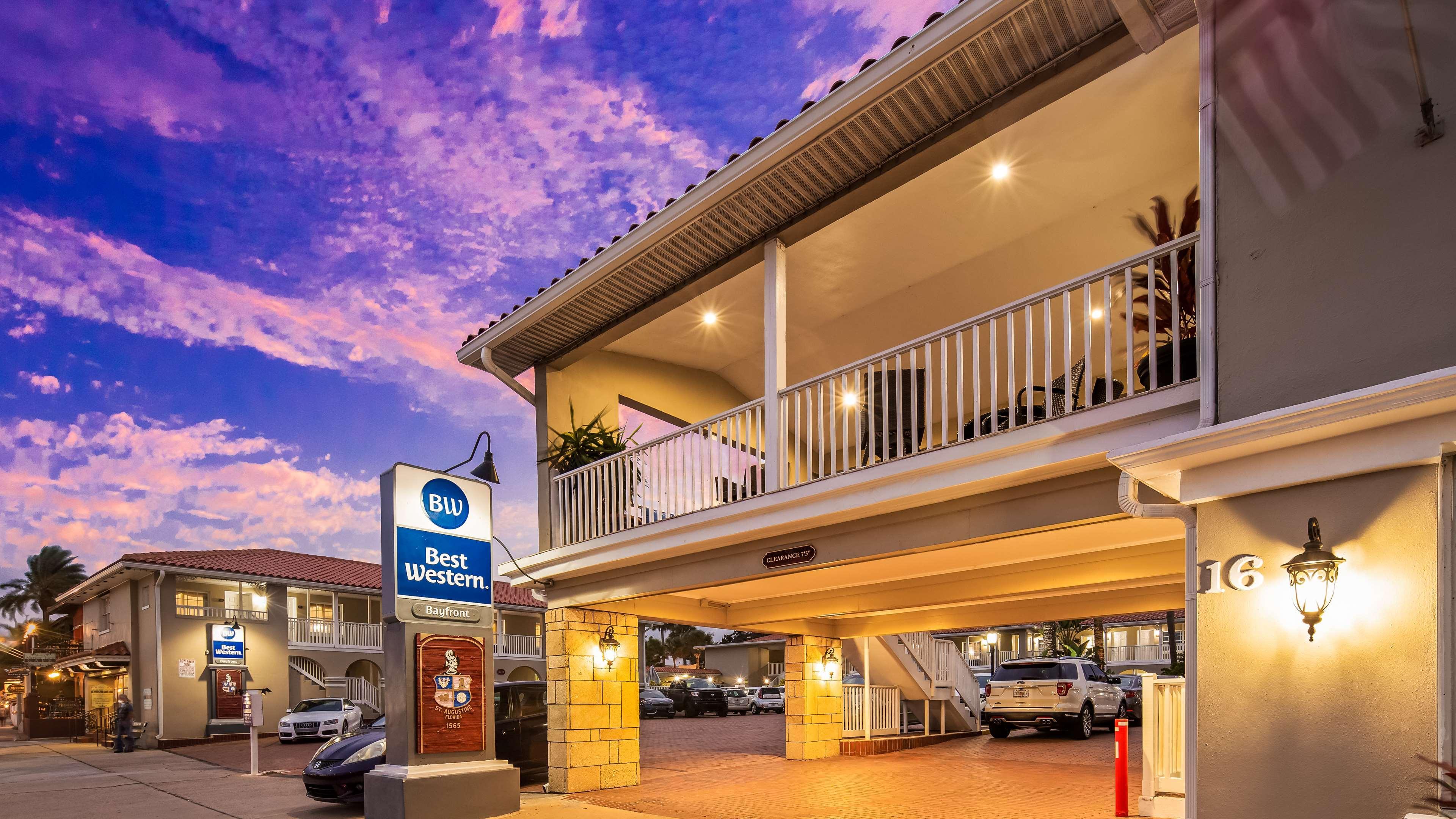Western Historic Bayfront Hotel