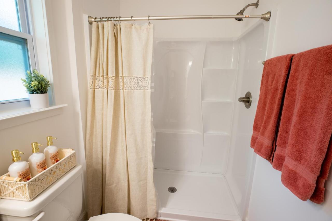 Recharge Getaway To Historic Downtown & New Build Holiday home *