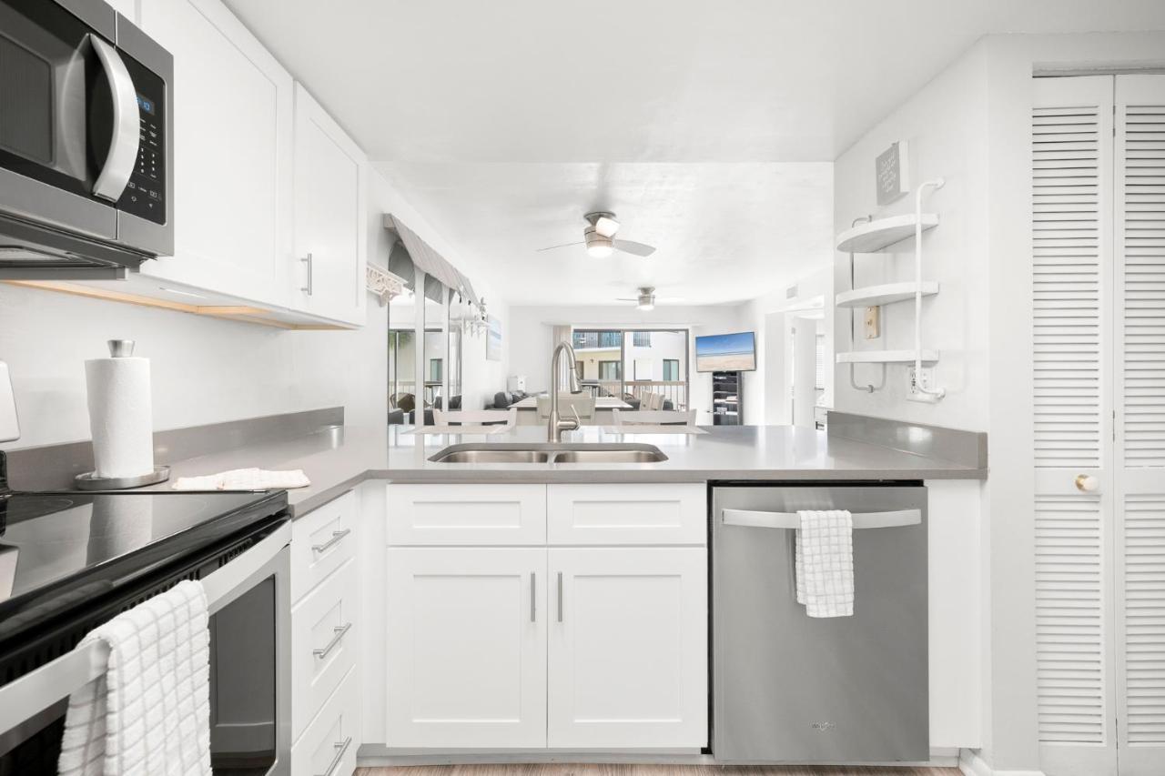 Ocean Village Club J24 Apartment