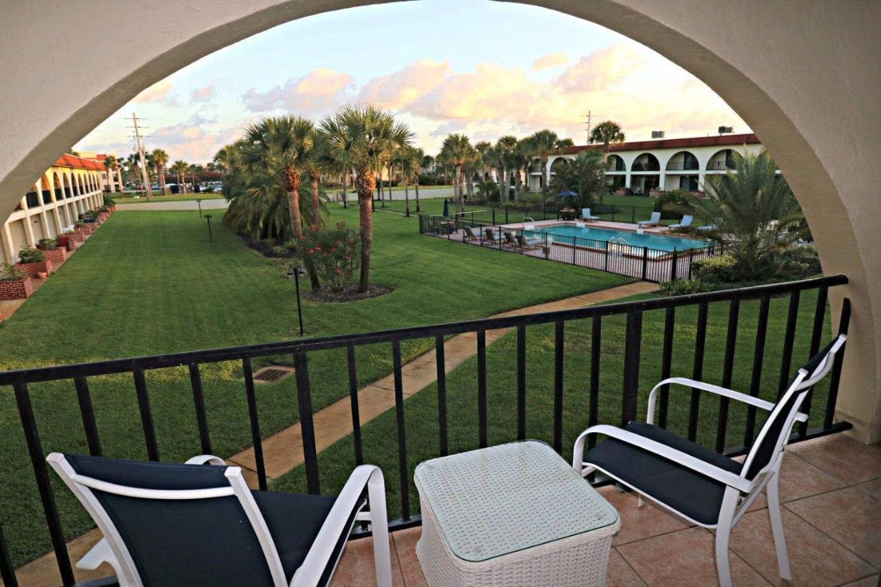 Ocean Club Ii Unit 19 *