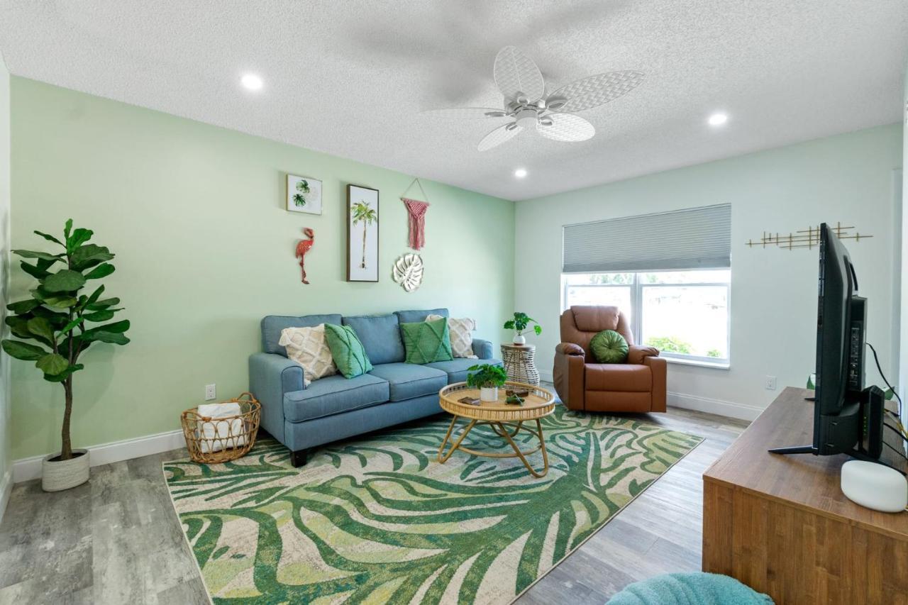 Paradise Palms- Tropic Suite- Pool - Steps To Ocean - 10 Min To Downtown St. Augustine