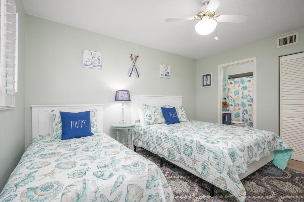 Apartment Hibiscus 103 D *