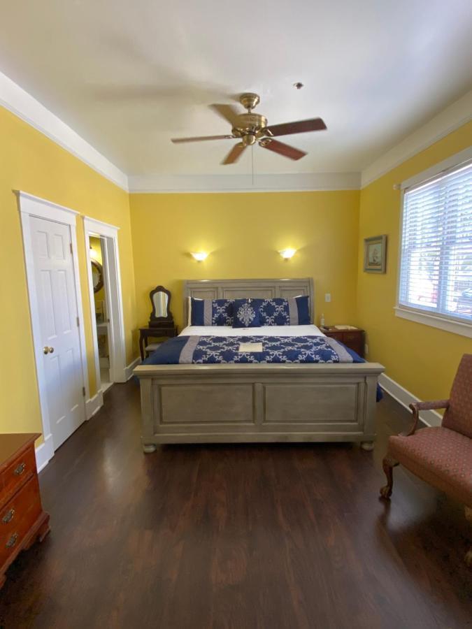 Carriage Way Centennial House - Adult Only- 3*